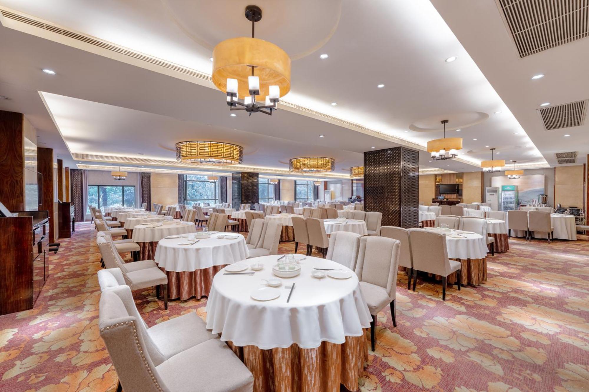 Sheraton Zhongshan Hotel מראה חיצוני תמונה